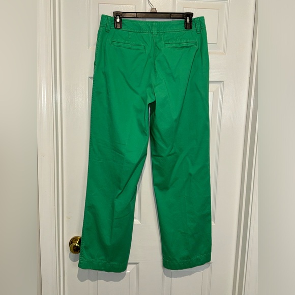 L. L. Bean Green Favorite Fit Straight Leg Pants. Size 8 - Picture 2 of 3